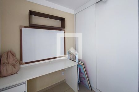 Quarto 1 de apartamento à venda com 2 quartos, 51m² em Vila Satúrnia, Campinas