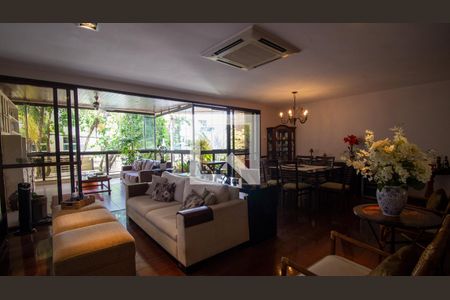 Sala de apartamento para alugar com 3 quartos, 180m² em Recreio dos Bandeirantes, Rio de Janeiro