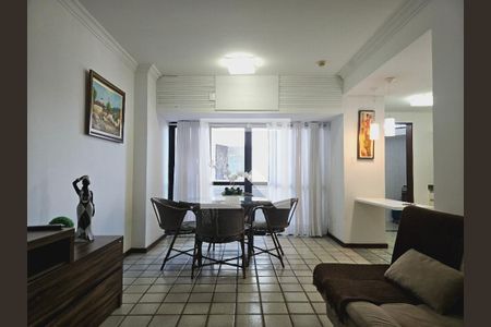 Sala de apartamento para alugar com 1 quarto, 60m² em Ondina, Salvador