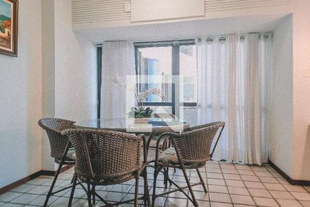 Sala de apartamento para alugar com 1 quarto, 60m² em Ondina, Salvador