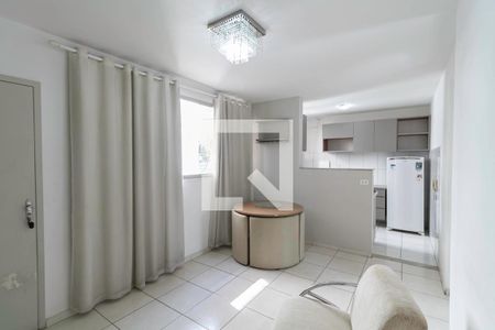 Sala  de apartamento para alugar com 2 quartos, 45m² em Morro do Confisco, Contagem