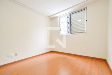 Quarto1/ suite de apartamento para alugar com 2 quartos, 51m² em Funcionários, Belo Horizonte