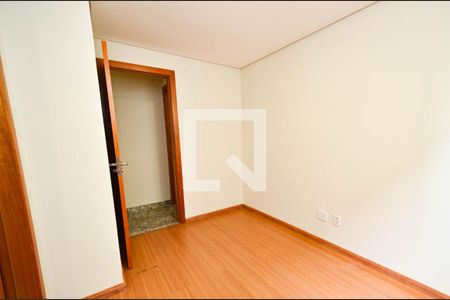 Quarto2/ suite de apartamento para alugar com 2 quartos, 51m² em Funcionários, Belo Horizonte