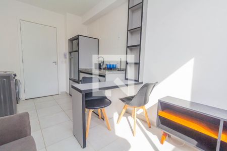 Sala, Cozinha e Área de Serviço de apartamento para alugar com 1 quarto, 27m² em Tatuapé, São Paulo