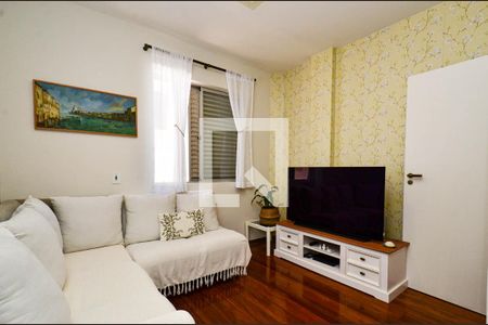 Sala de tv de apartamento à venda com 2 quartos, 85m² em União, Belo Horizonte