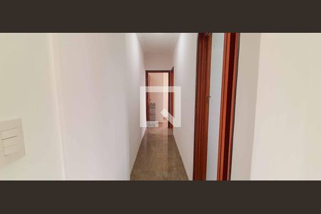 Corredor de apartamento para alugar com 2 quartos, 62m² em Vila Osasco, Osasco