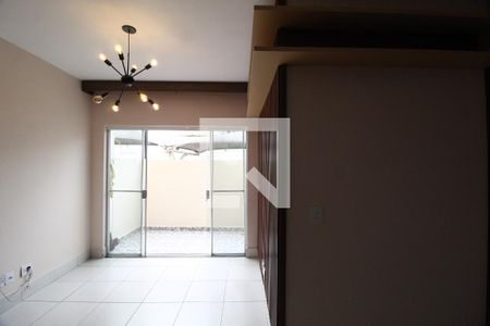 Sala de apartamento para alugar com 3 quartos, 70m² em Tubalina, Uberlândia