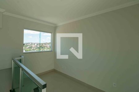 Sala 2 de apartamento para alugar com 2 quartos, 134m² em Piratininga, Belo Horizonte