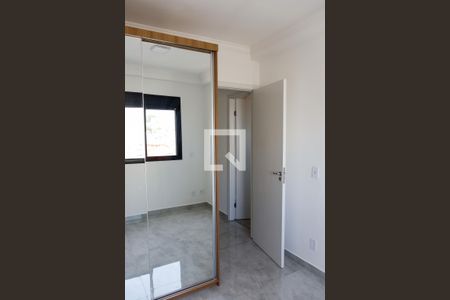 Quarto  de apartamento à venda com 1 quarto, 30m² em Km 18, Osasco