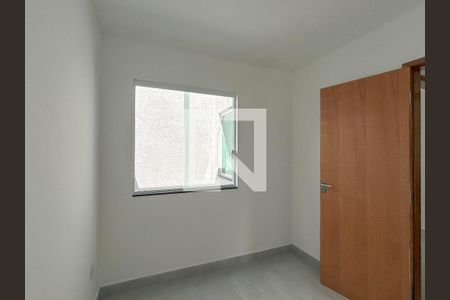 Quarto 1 de apartamento para alugar com 2 quartos, 47m² em Vila Clarice, São Paulo