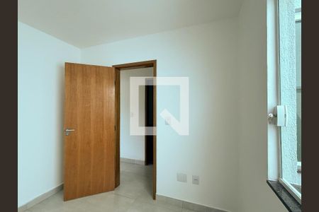 Quarto 1 de apartamento para alugar com 2 quartos, 47m² em Vila Clarice, São Paulo