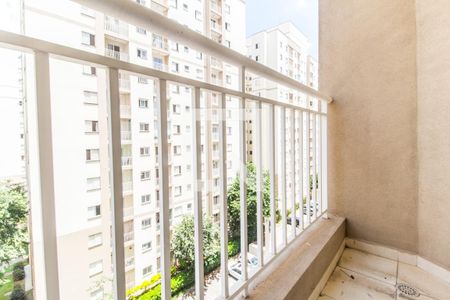 Sacada de apartamento para alugar com 2 quartos, 63m² em Jardim Tupanci, Barueri