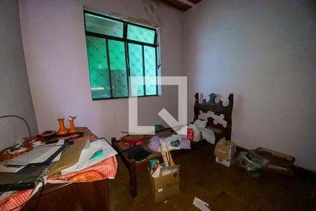 Quarto 2 de casa à venda com 7 quartos, 920m² em Centro, Betim