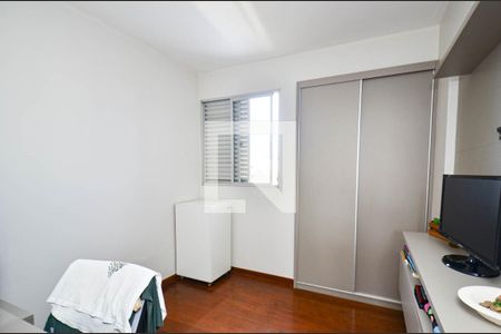 Quarto1 de apartamento à venda com 2 quartos, 80m² em Santo Antônio, Belo Horizonte