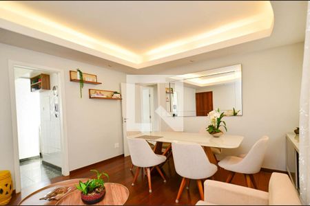 Sala de apartamento à venda com 2 quartos, 80m² em Santo Antônio, Belo Horizonte