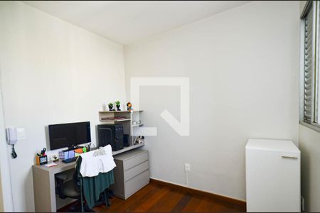 Quarto1 de apartamento à venda com 2 quartos, 80m² em Santo Antônio, Belo Horizonte