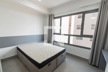 Sala/quarto de kitnet/studio para alugar com 1 quarto, 20m² em Vila Firmiano Pinto, São Paulo