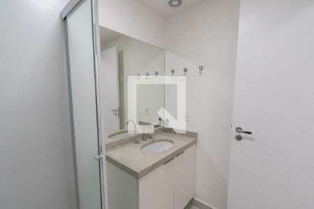 Banheiro  de kitnet/studio para alugar com 1 quarto, 20m² em Vila Firmiano Pinto, São Paulo