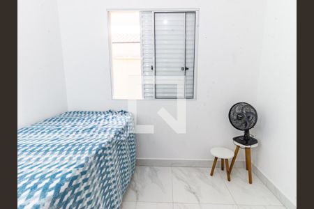 Quarto 1 de casa para alugar com 2 quartos, 49m² em Vila Invernada, São Paulo