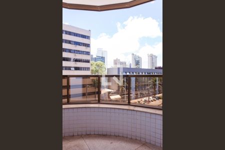 Varanda da Suíte 1 de apartamento para alugar com 4 quartos, 279m² em Vila da Serra, Nova Lima