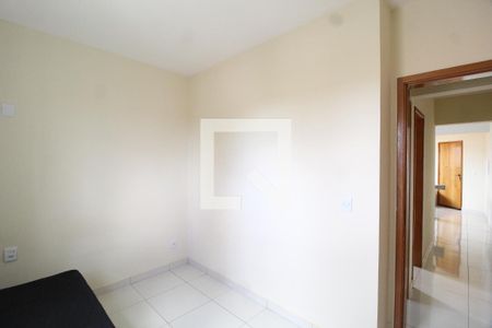 Quarto 2 de apartamento para alugar com 2 quartos, 50m² em Tubalina, Uberlândia