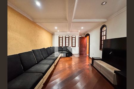 Sala de casa para alugar com 3 quartos, 350m² em Vila Eldízia, Santo André