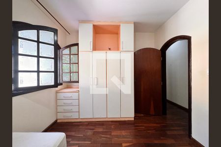 Quarto 1 de casa para alugar com 3 quartos, 350m² em Vila Eldízia, Santo André