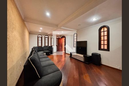 Sala de casa para alugar com 3 quartos, 350m² em Vila Eldízia, Santo André