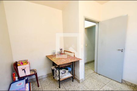 Quarto 2 de casa para alugar com 5 quartos, 382m² em Santa Tereza, Belo Horizonte