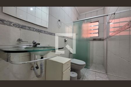 Banheiro de casa para alugar com 3 quartos, 100m² em Jardim Utinga, Santo André