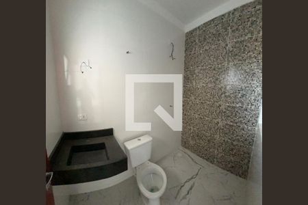 Banheiro da suíte 1 de casa à venda com 3 quartos, 260m² em Jardim Santa Clara, Guarulhos
