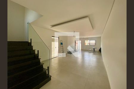 Sala de casa à venda com 3 quartos, 260m² em Jardim Santa Clara, Guarulhos