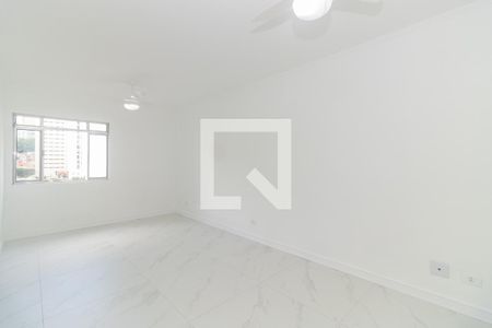 Sala/Cozinha de kitnet/studio para alugar com 1 quarto, 30m² em Aclimação, São Paulo