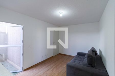 Sala de apartamento para alugar com 2 quartos, 60m² em Caiapos, Contagem