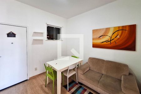 Sala de apartamento à venda com 2 quartos, 55m² em Centro, Niterói