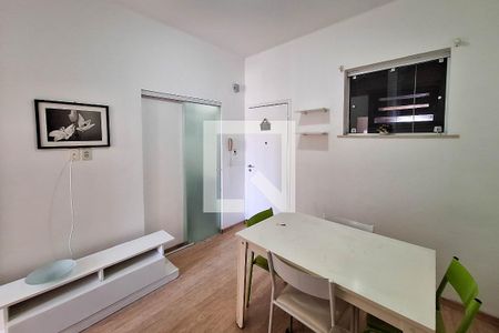 Sala de apartamento à venda com 2 quartos, 55m² em Centro, Niterói