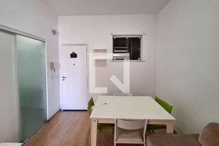 Sala de apartamento à venda com 2 quartos, 55m² em Centro, Niterói