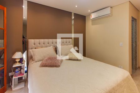 Suíte de casa à venda com 6 quartos, 350m² em Vila Bancaria, São Paulo