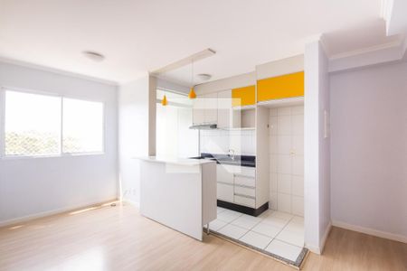 Sala de apartamento para alugar com 2 quartos, 45m² em Santa Maria, Osasco