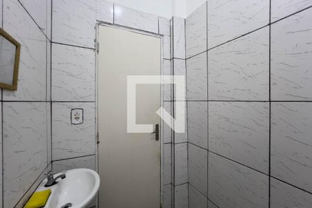 Banheiro de kitnet/studio para alugar com 1 quarto, 20m² em Cambuci, São Paulo