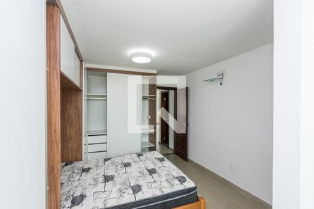 Suíte de casa para alugar com 3 quartos, 180m² em Vila da Penha, Rio de Janeiro