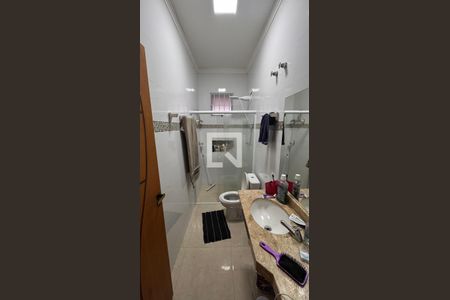 Banheiro/Quarto 1 de casa à venda com 3 quartos, 213m² em Jardim Miranda, Campinas