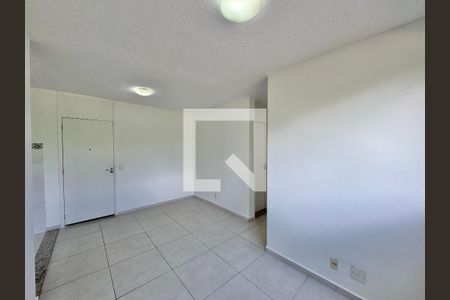 Sala de apartamento à venda com 2 quartos, 55m² em Vargem Pequena, Rio de Janeiro