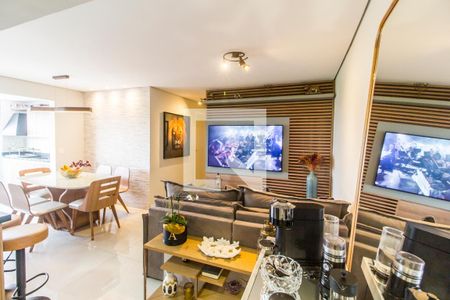 Sala de TV de apartamento à venda com 3 quartos, 74m² em Jardim Iracema, Barueri