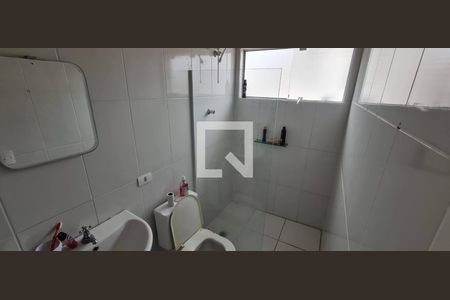 Banheiro de casa para alugar com 3 quartos, 191m² em Jardim Carlos Cooper, Suzano