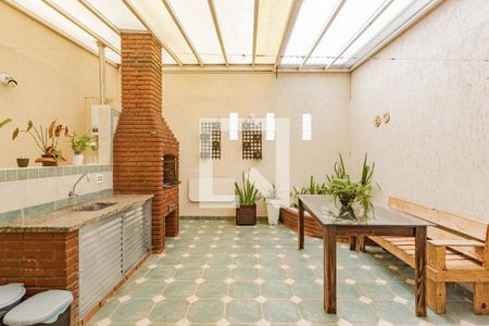 Quintal/Churrasqueira de casa à venda com 3 quartos, 220m² em Vila Vera, São Paulo
