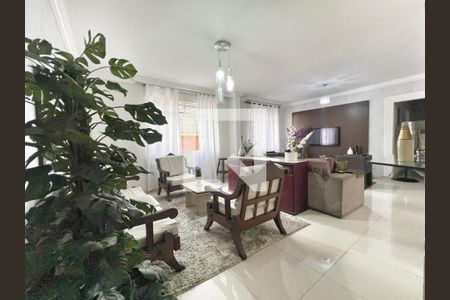 Sala de apartamento à venda com 3 quartos, 120m² em Santo Antônio, Belo Horizonte