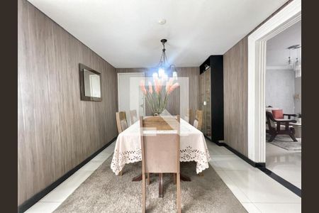 Sala de apartamento à venda com 3 quartos, 120m² em Santo Antônio, Belo Horizonte