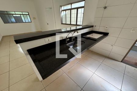 Cozinha de casa para alugar com 2 quartos, 101m² em Planalto Verde, Ribeirão Preto