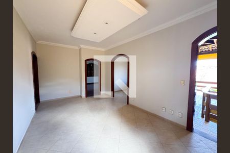 sala 2 de casa para alugar com 4 quartos, 360m² em Jardim Riacho das Pedras, Contagem